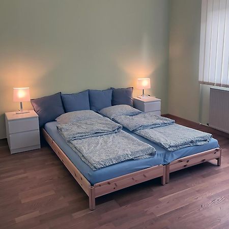 Affordable And Newly Renovated 1-Bedroom Apartment Kraljevo Exteriör bild