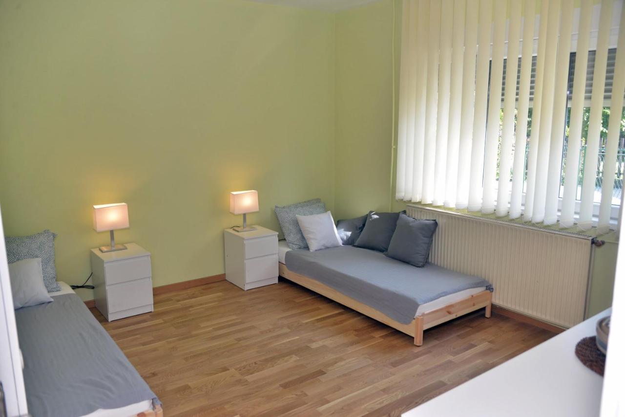 Affordable And Newly Renovated 1-Bedroom Apartment Kraljevo Exteriör bild